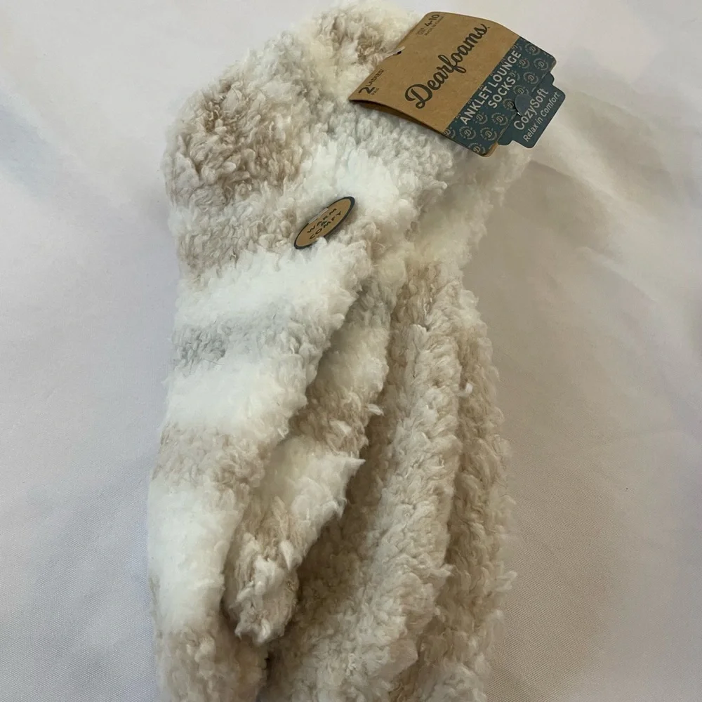 5-Piece Set Fuzzy/Cozy Socks - Pink, Gray, Cream, NWT, Size 4-10 and 4-11‎